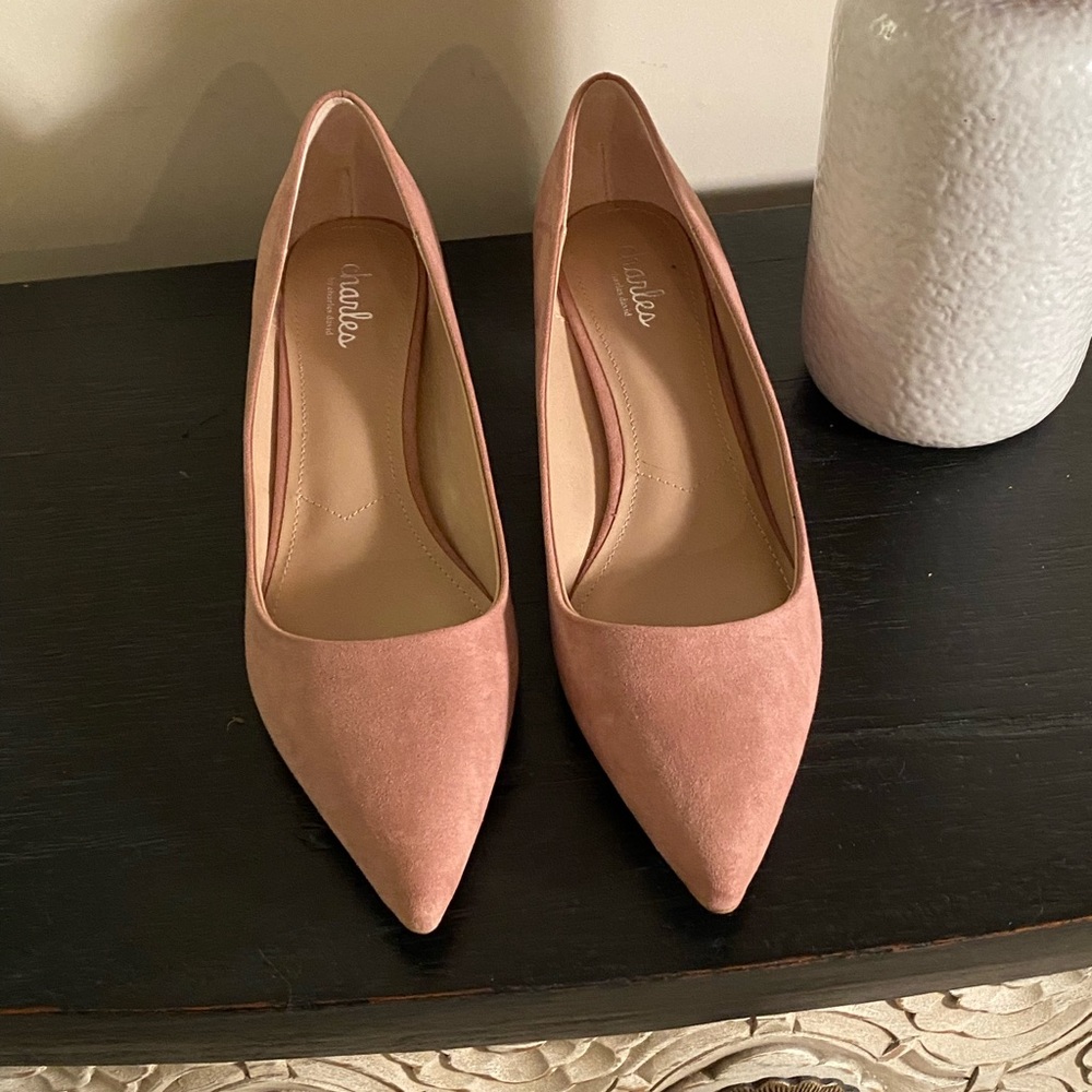 Suede blush-colored kitten heel
